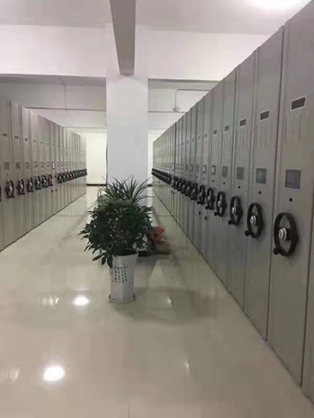 密集架