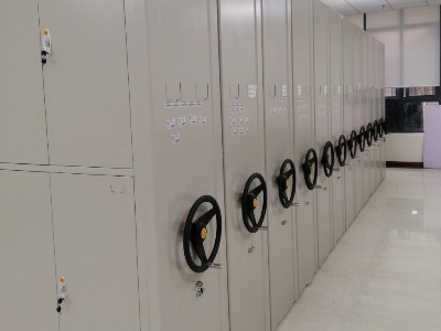 广汉市档案局采购永亨手动密集架