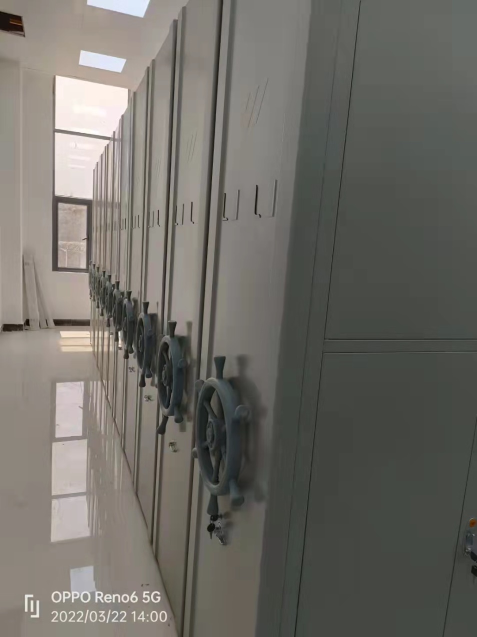 密集架